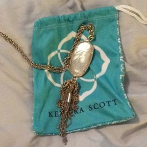 Kendra Scott necklace